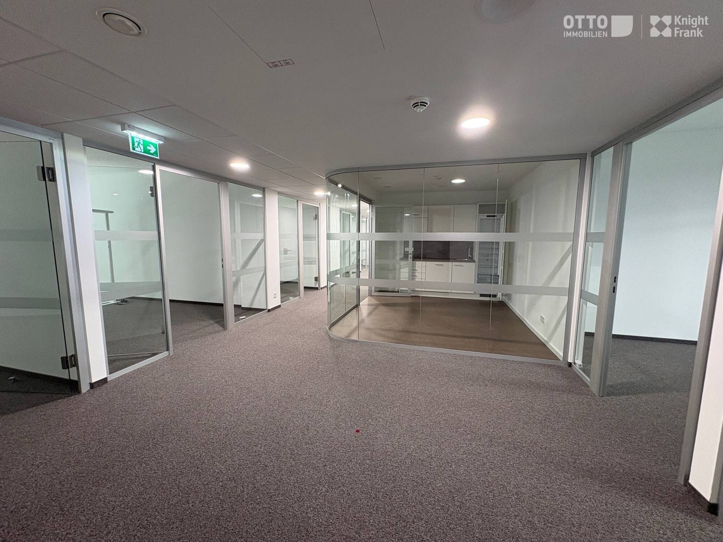 Modern office Lassallestr. 319m²