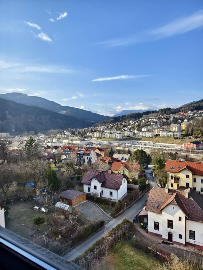 Wohnung sonniger Balkon Carport oberste Etage