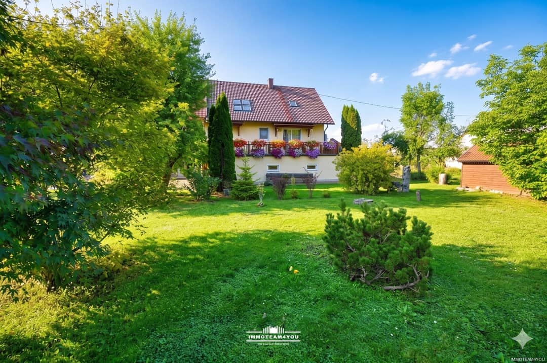 Zweifamilienhaus mit Garten in Pucking