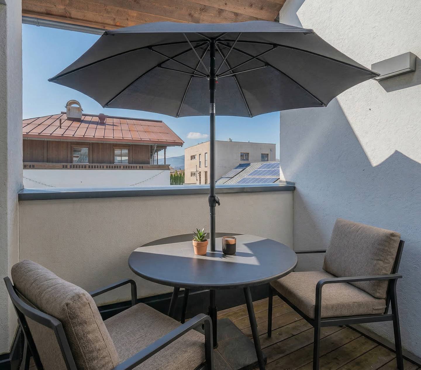 2-Room Apt Center St. Johann