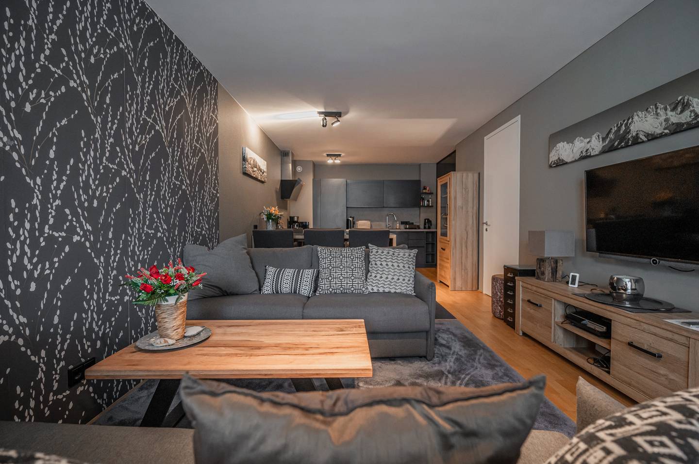 2-Room Apt Center St. Johann