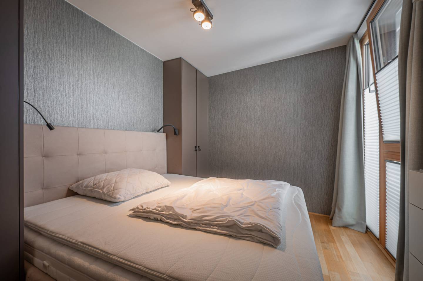 2-Room Apt Center St. Johann