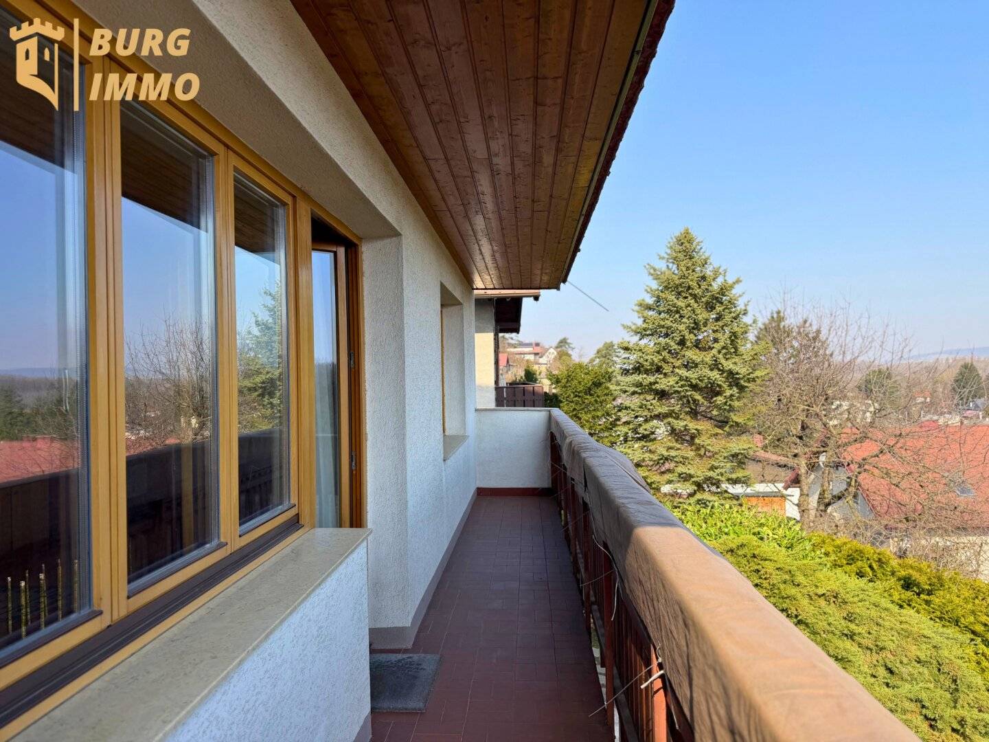 Einfamilienhaus mit Pool Garten und Terrassen in Kritzendorf