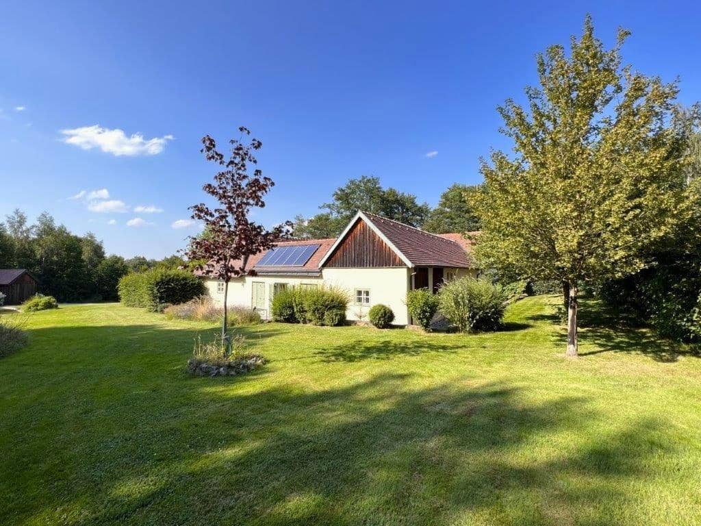 Renovated Vierkanthof in Jarolden, 210m²