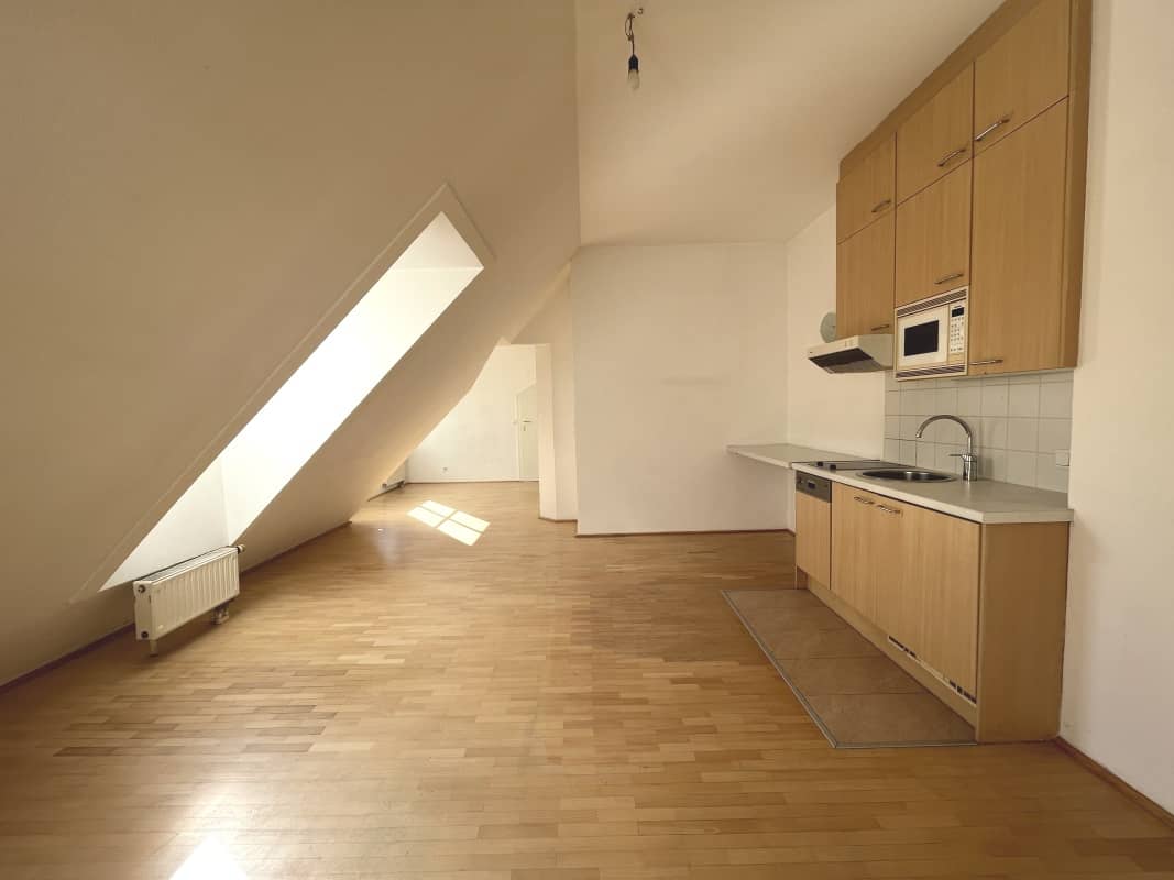 Dachgeschosswohnung Neubau mit Lift nahe U4