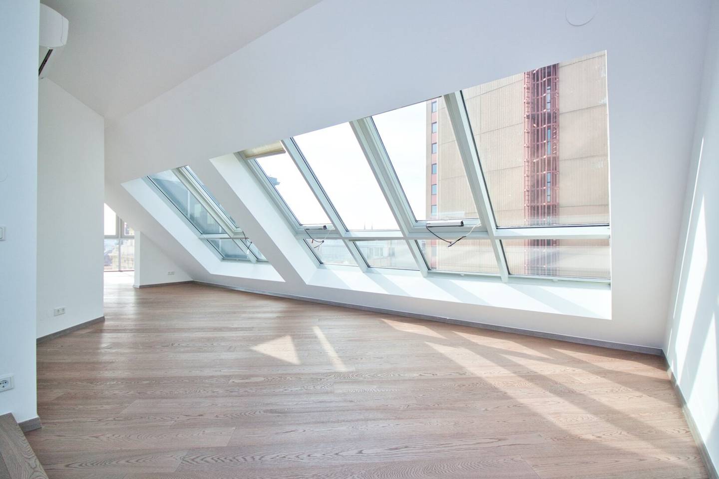 Penthouse with panoramic views and terrace