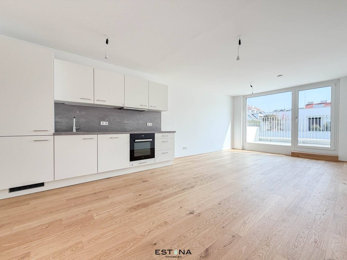 First occupancy with terrace, roof garden and garage parking near U3