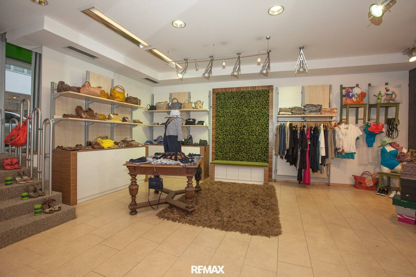Commercial space 175m² central Ried