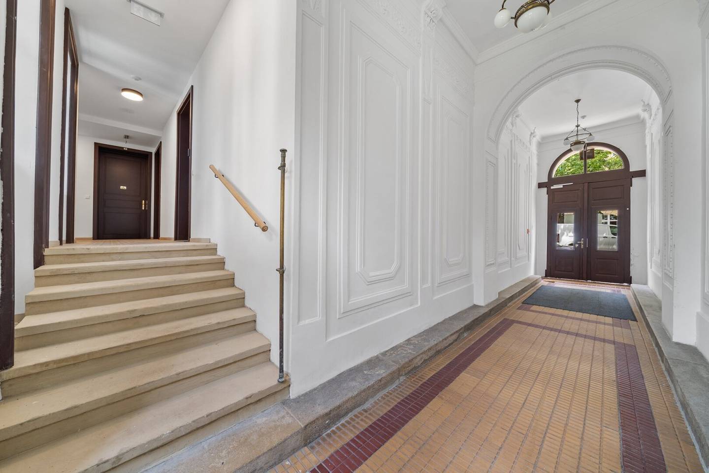 Top floor apartment near Meiselmarkt with high quality fittings