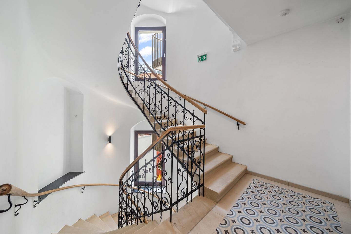 Attic apartment refurbished with terrace