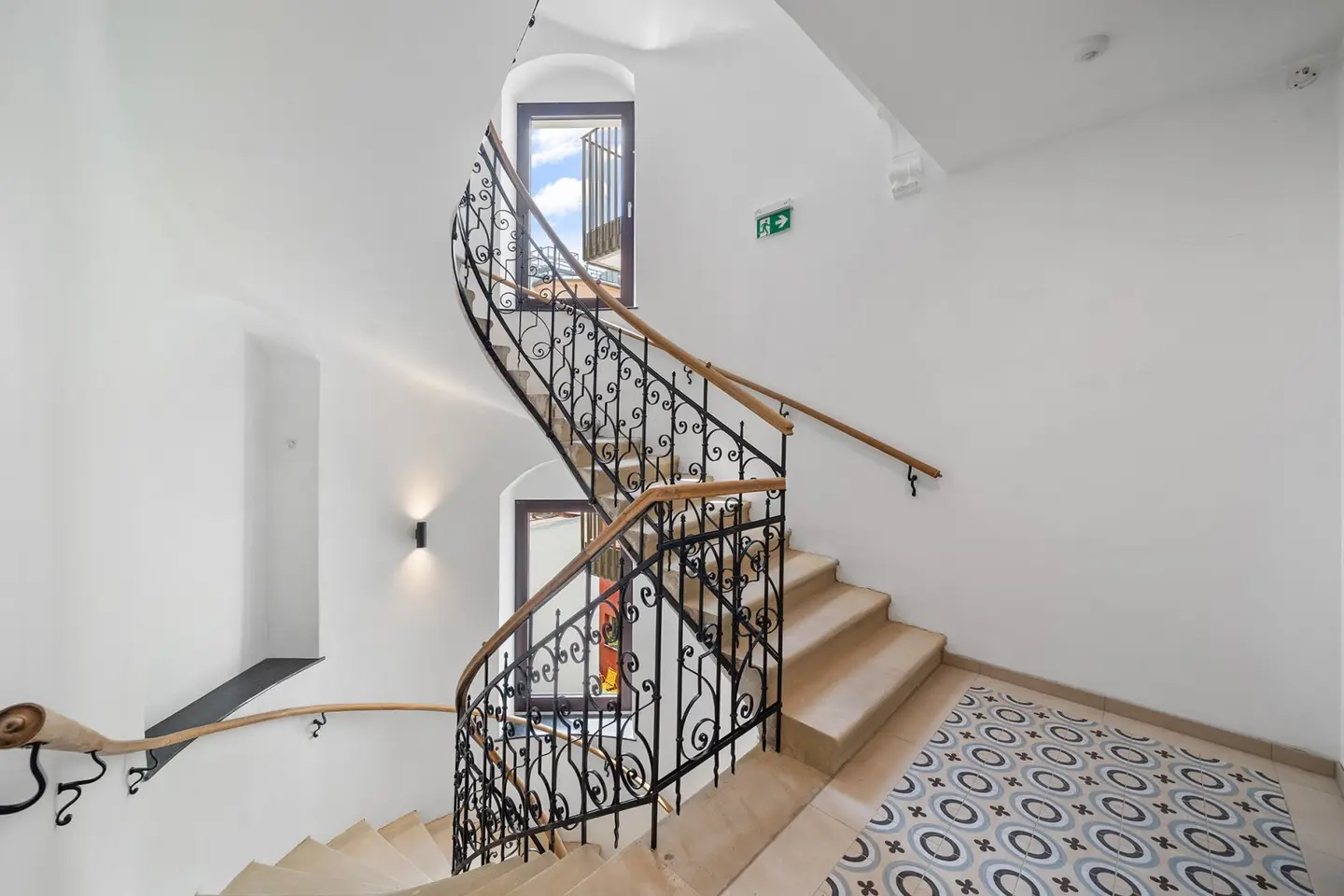 Dachgeschosswohnung Generalsaniert Terrasse