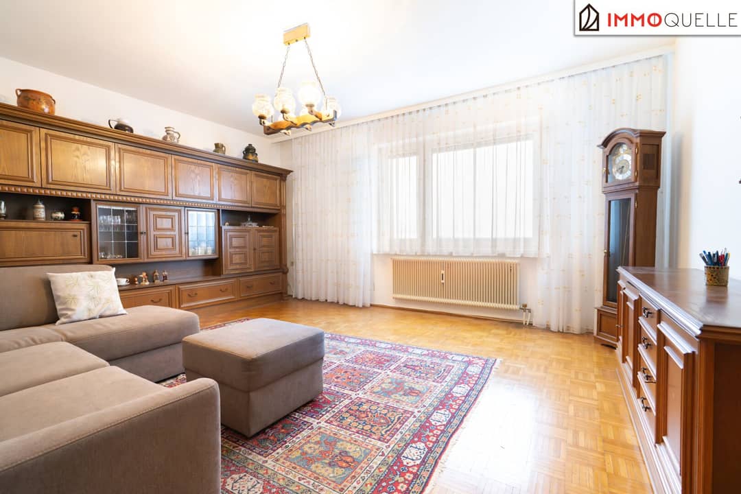 Wohnung Fernblick Siebter Stock Tiefgaragenplatz