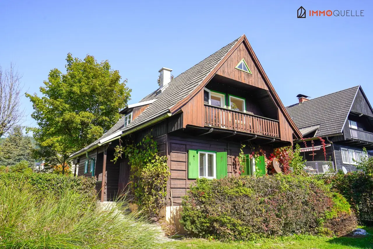 House with Bungalow & Garden in Velden