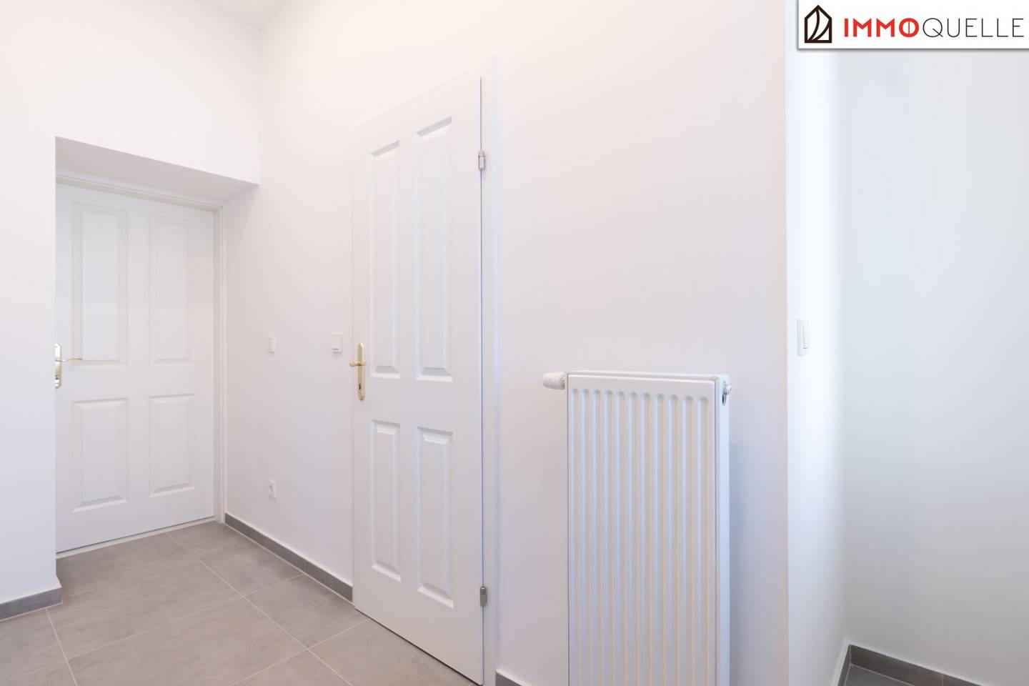 Frisch sanierte Wohnung im dritten Stock ruhig
