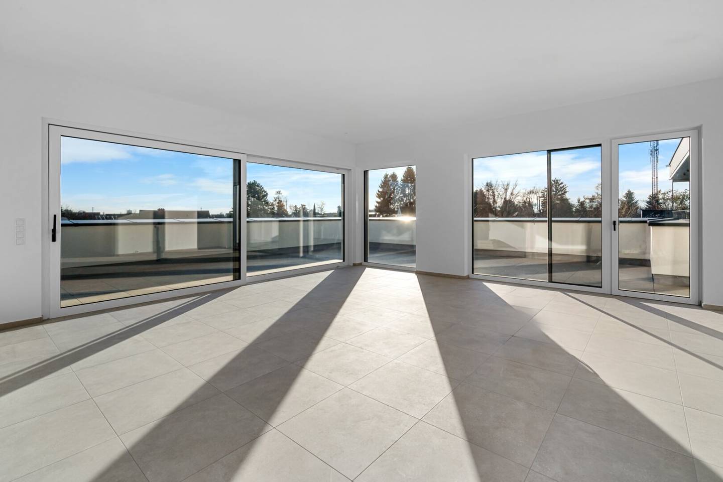 Apartment First Occupation with Terrace and Lift