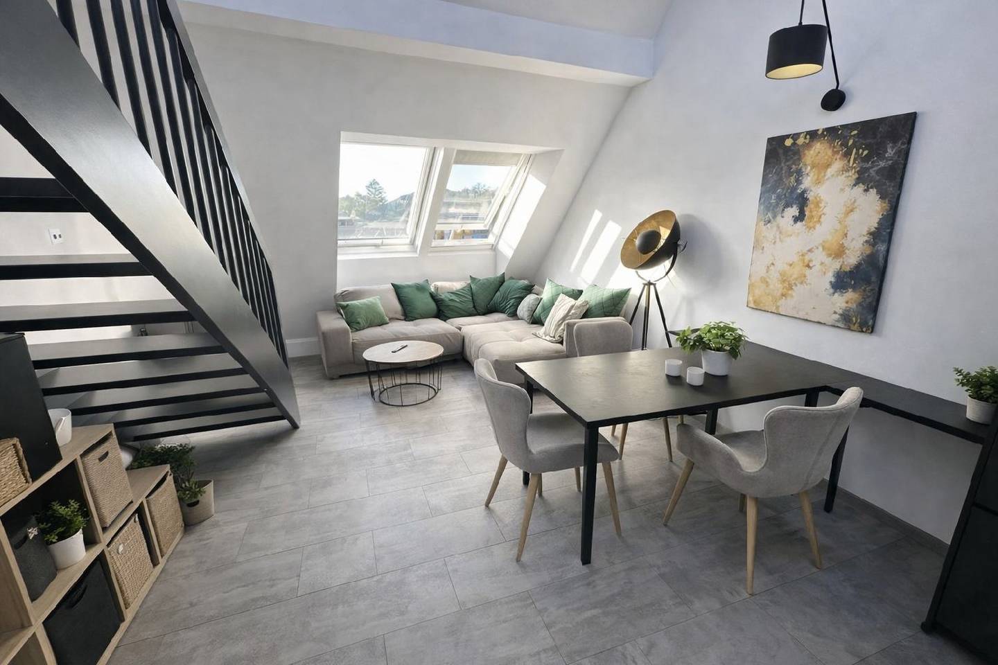 Attic apartment with gallery and rooftop terrace