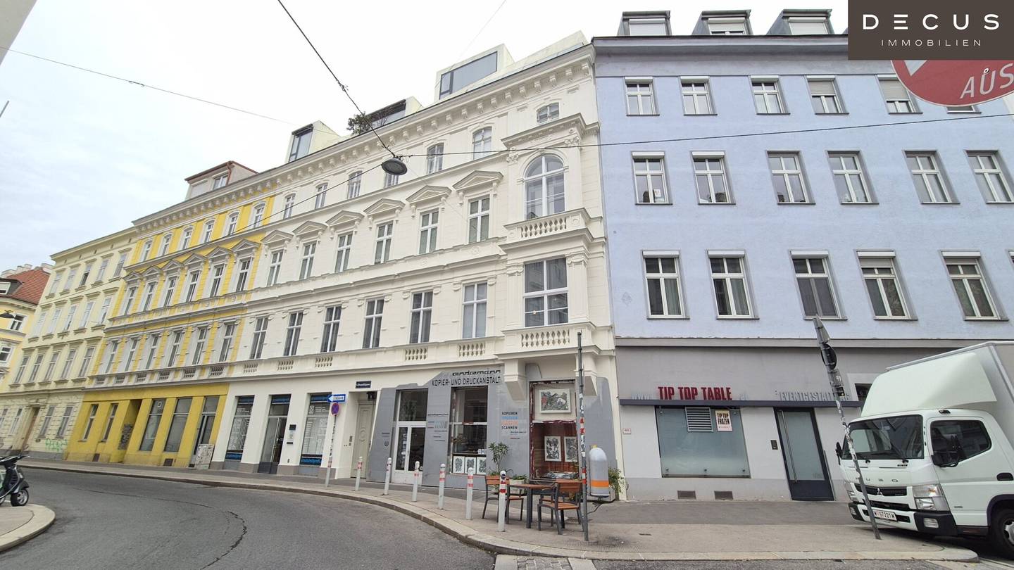 | 2 EINHEITEN | WOHNUNGSPAKET | VIEL POTENTIAL |