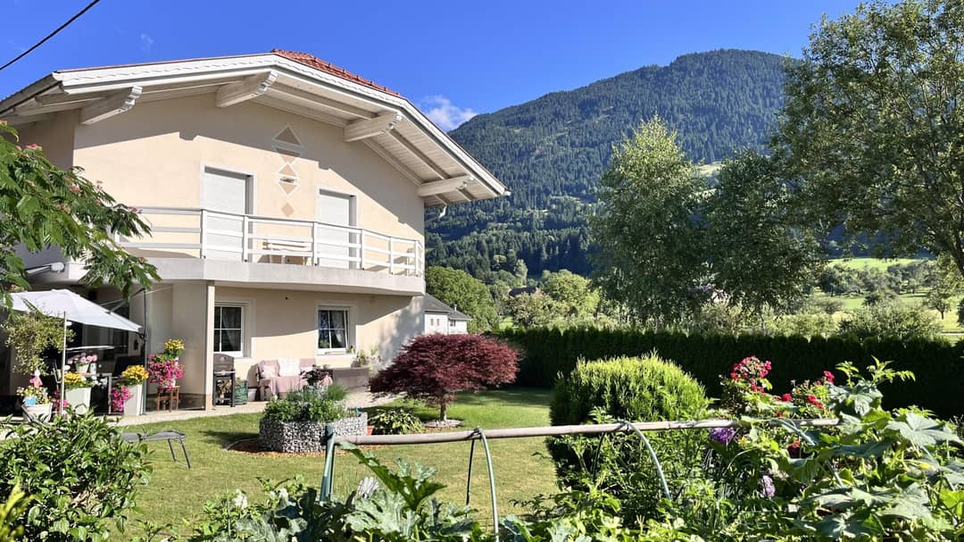 Zweifamilienhaus in Lendorf mit Garten