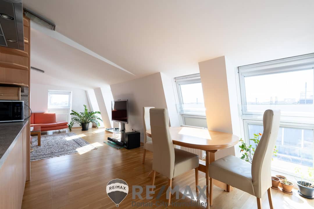 Dachgeschosswohnung mit Terrasse im Zentrum