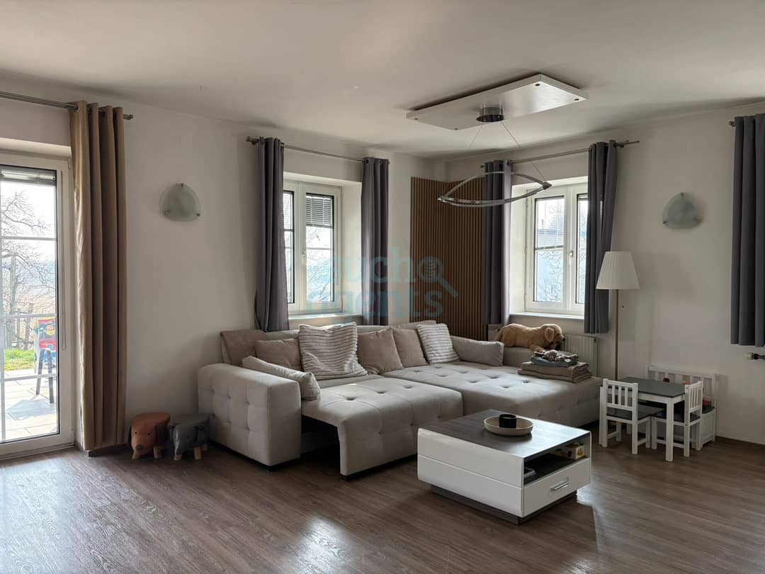 Single-family house for rent in Arbing