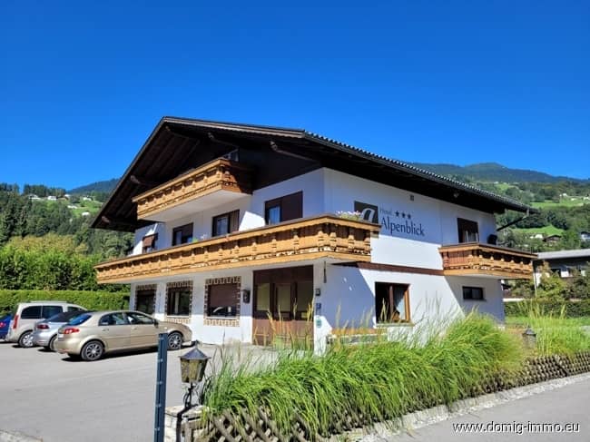 Hotel in Schruns, 592 m², for sale