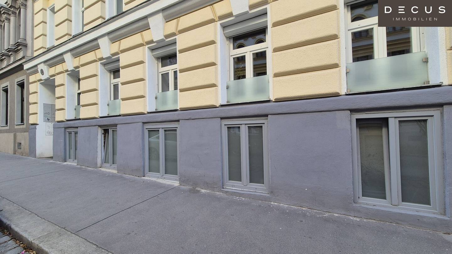 Near the city center U4 Pilgramgasse permanent old building ideal for retirement planning