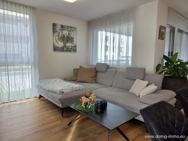 High quality apartment with terrace and private garden