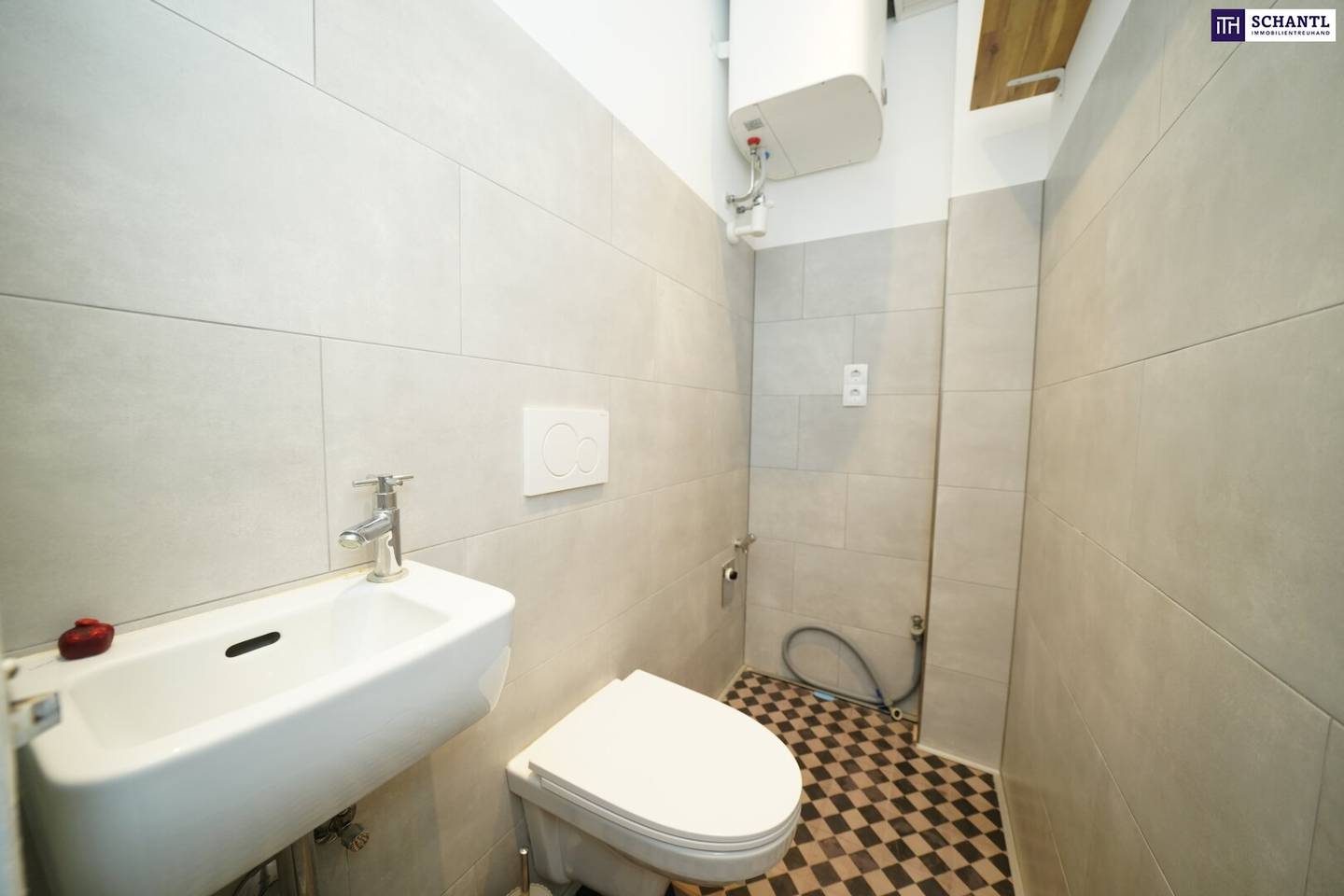 Apartment renovated near the main train station
