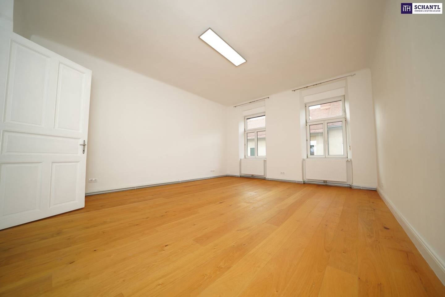 Apartment renovated near the main train station