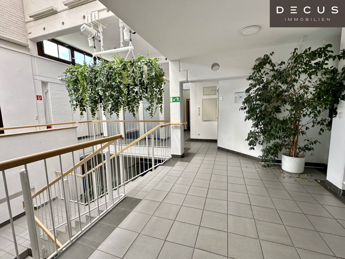 Air conditioned new build offices in top location near Naschmarkt U4 Station