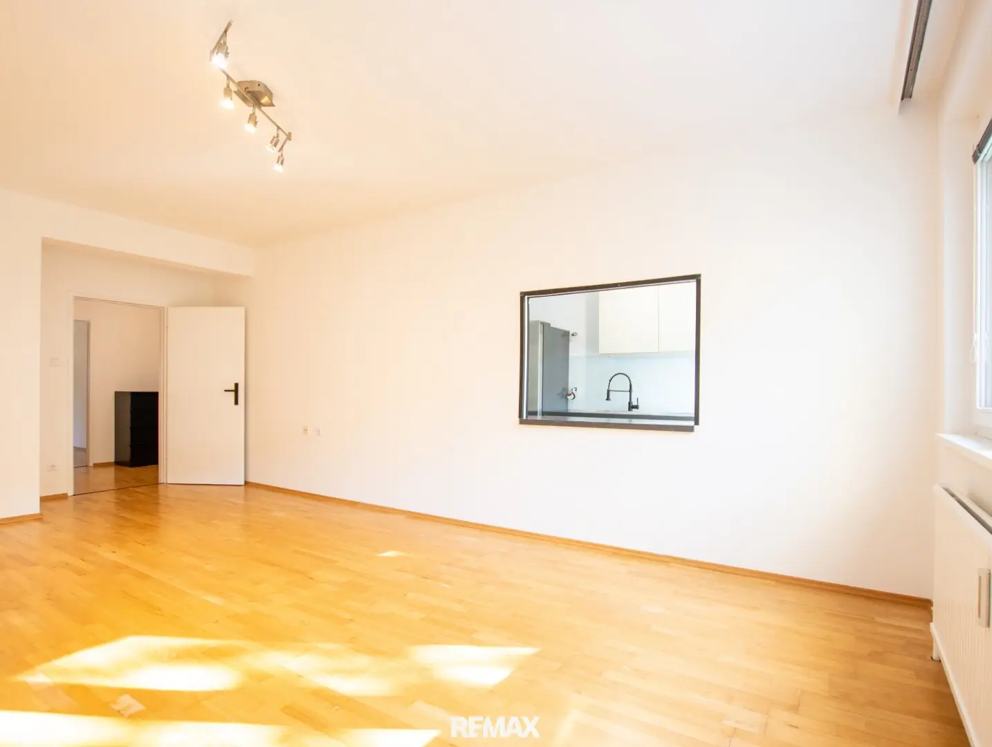 Apartment quiet courtyard location near pedestrian zone