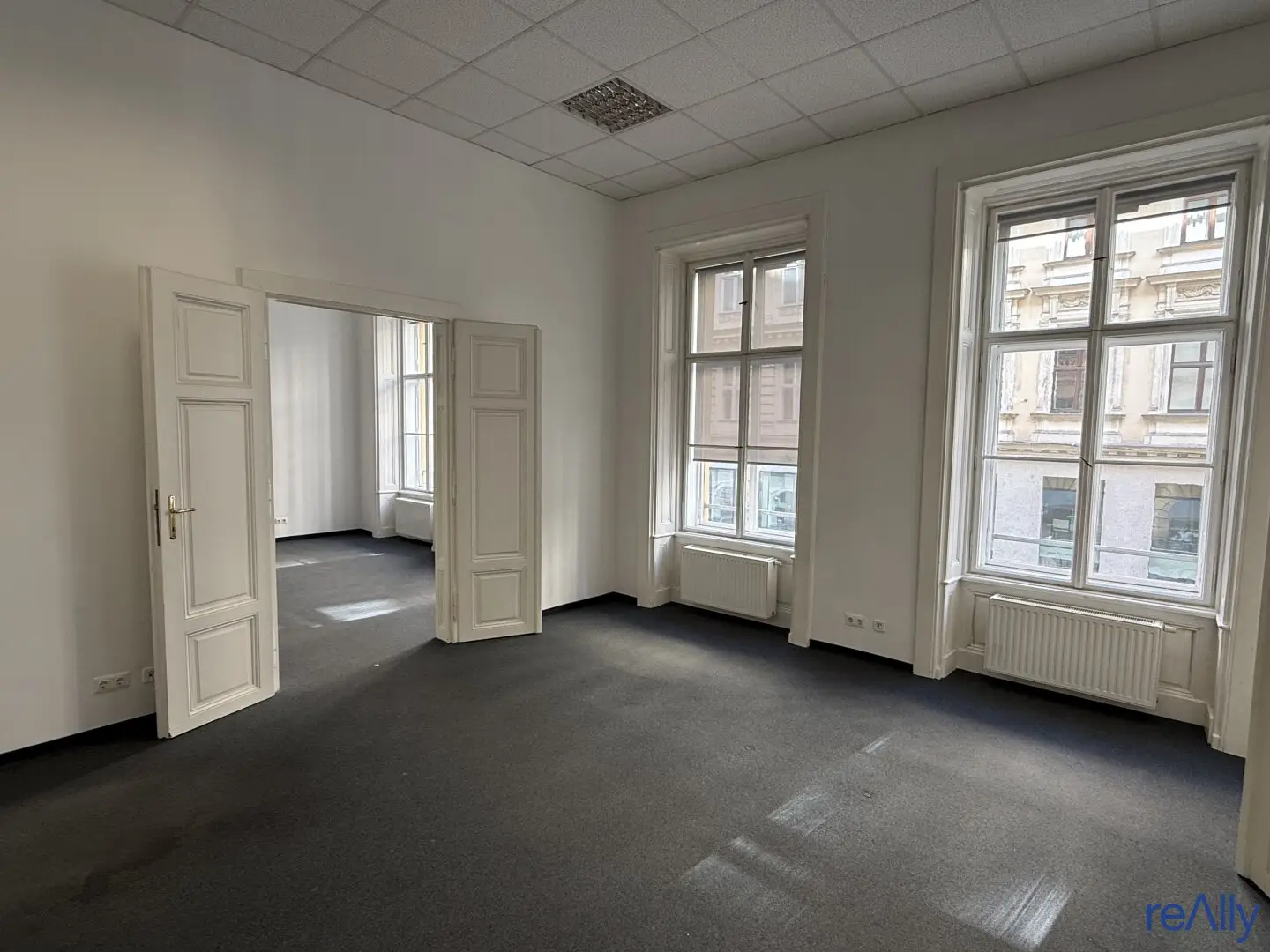 Office 379m² Vienna 1010 central location