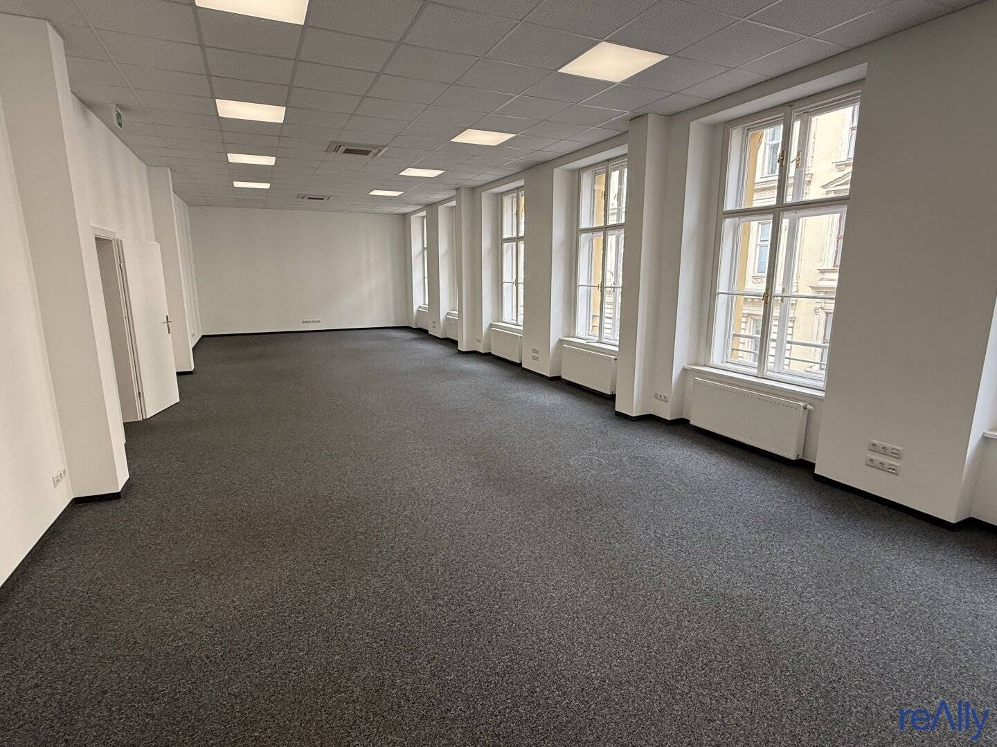 191 m² Office in Vienna 1st District