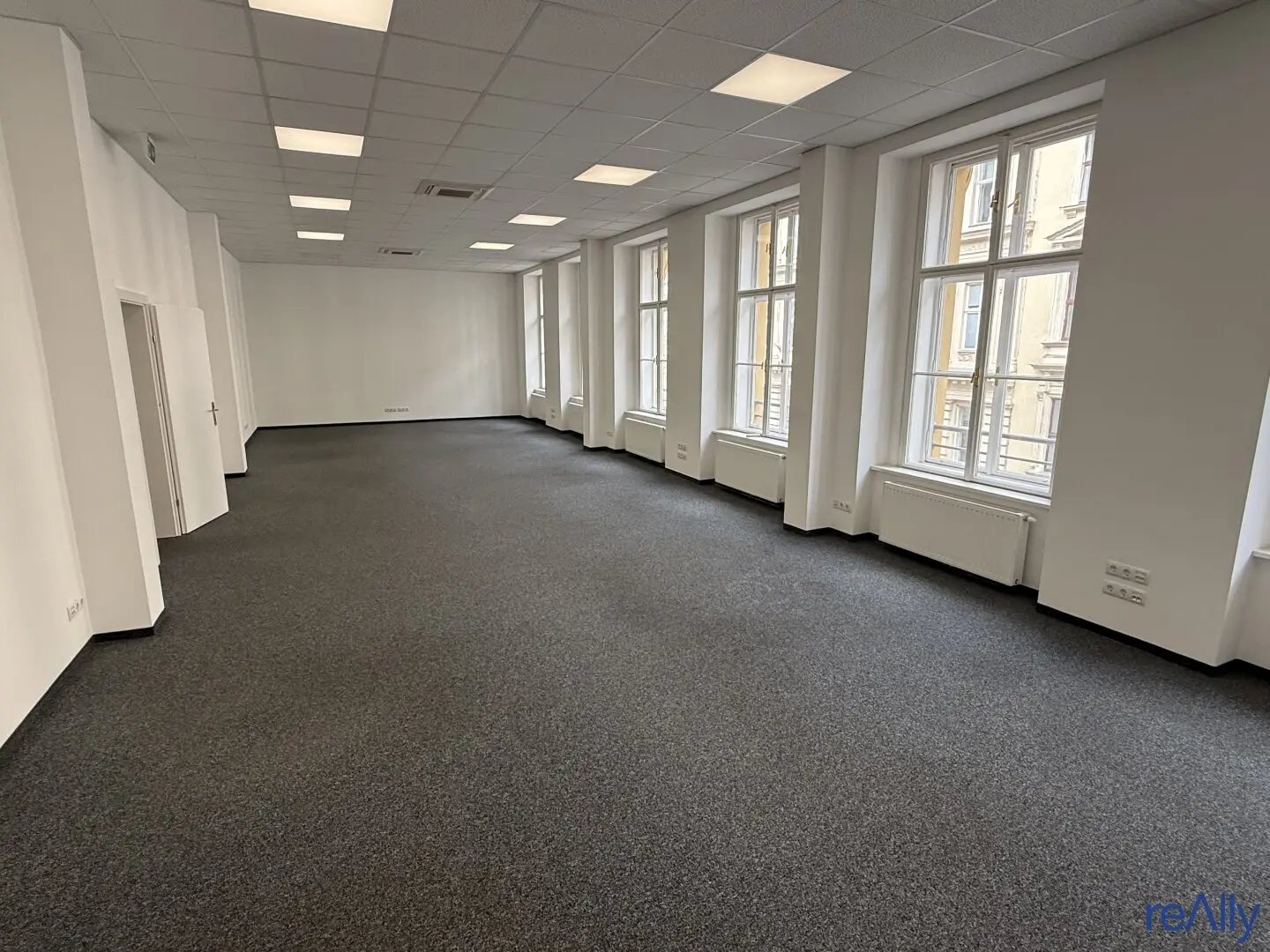 191 m² Office in Vienna 1st District