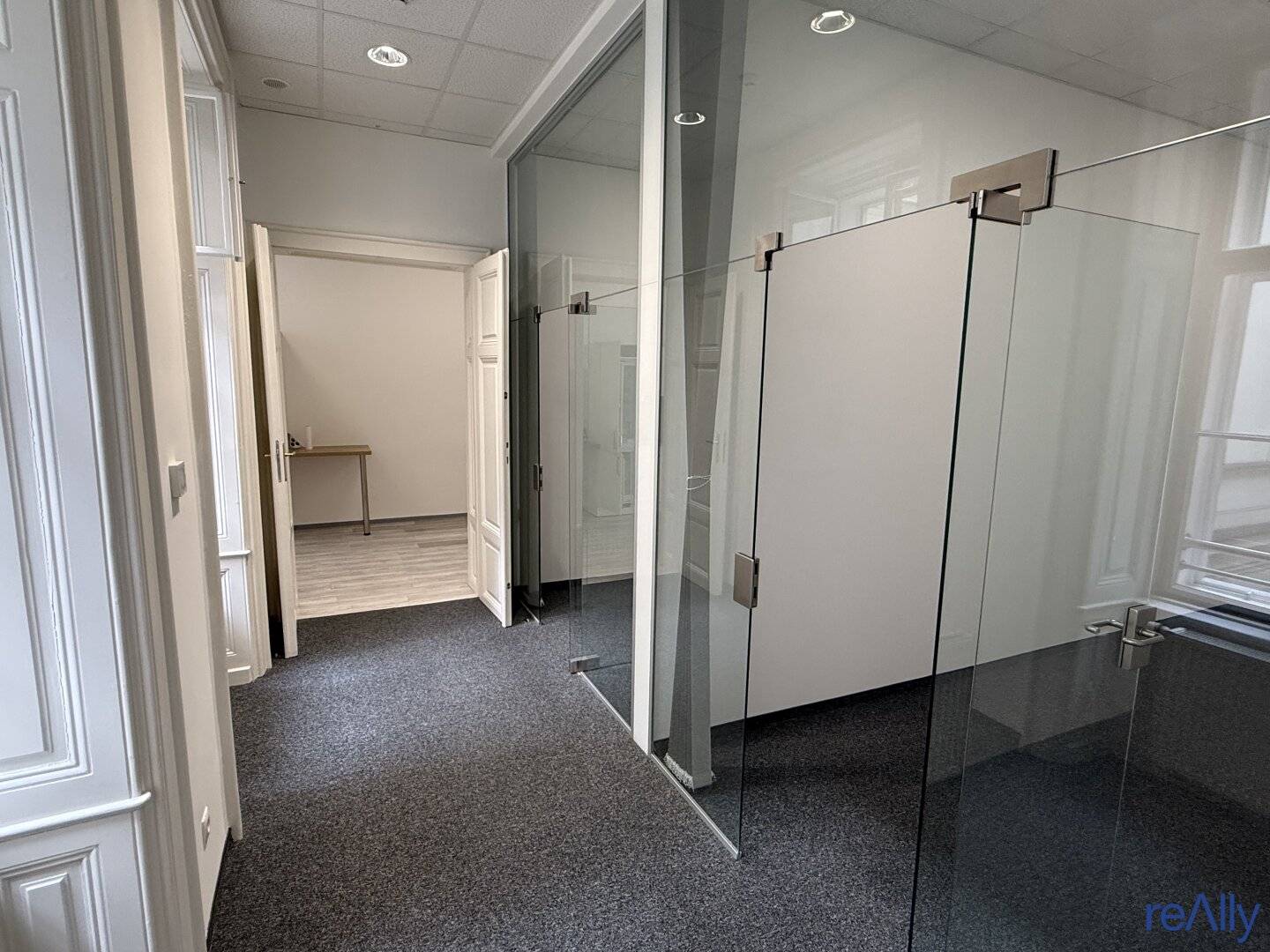 191 m² Office in Vienna 1st District
