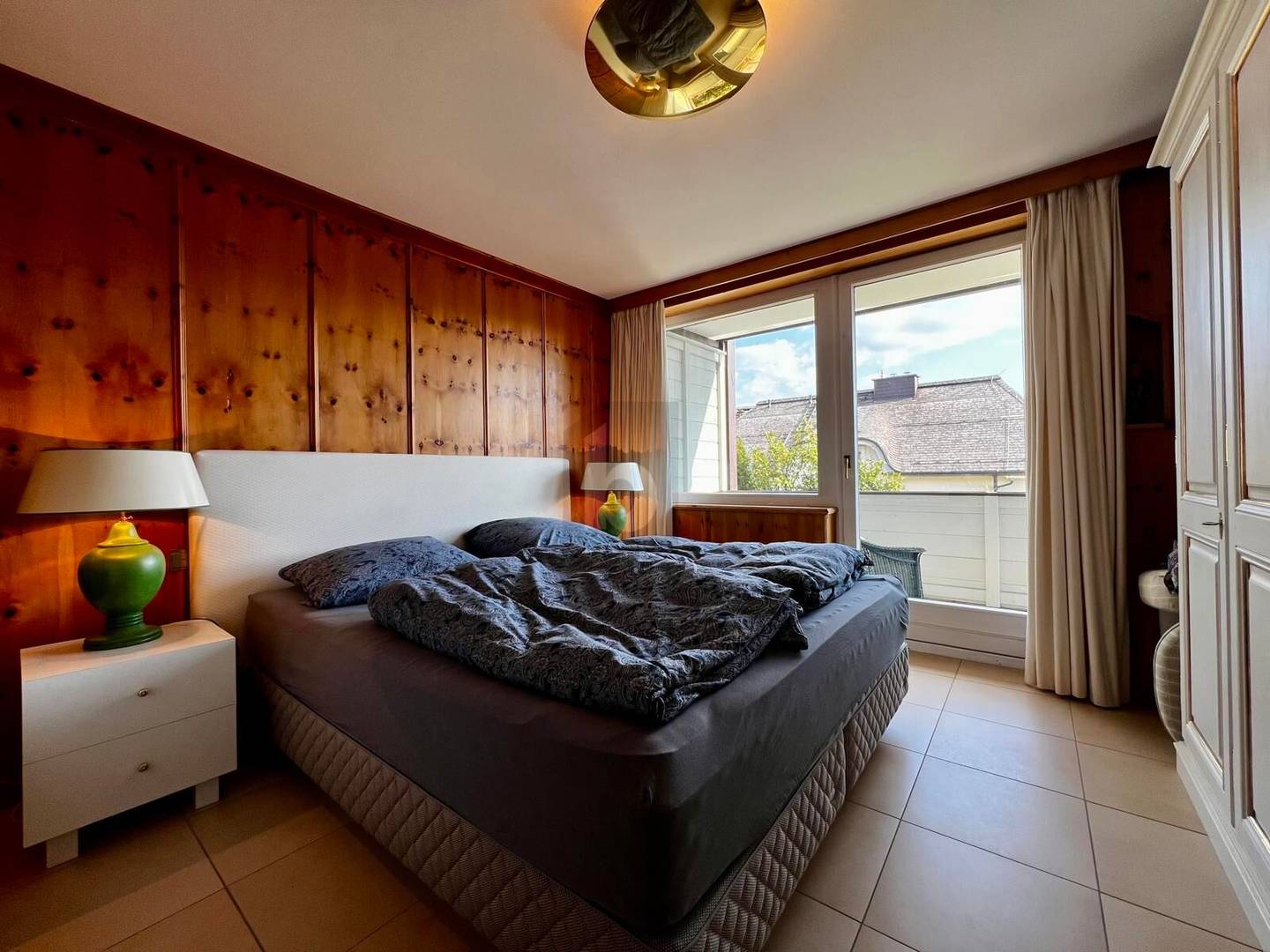 Helle Wohnung mit Westbalkon und Carport