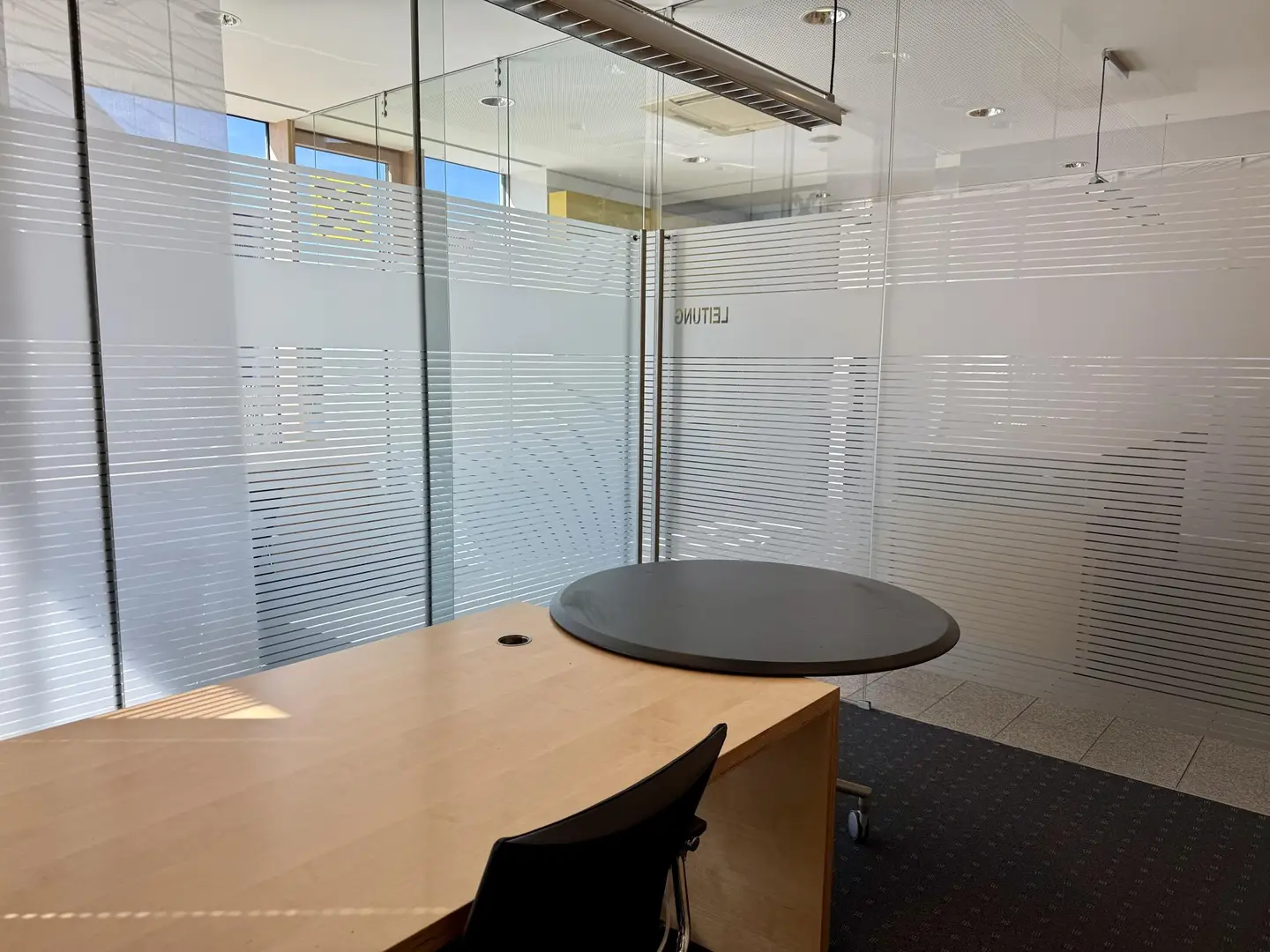 Office 64m² central Eidenberg