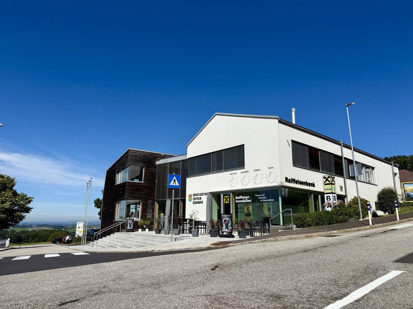 Office 64m² central Eidenberg