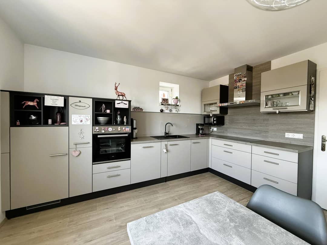 Wohnung mit Weitblick im Obergeschoss