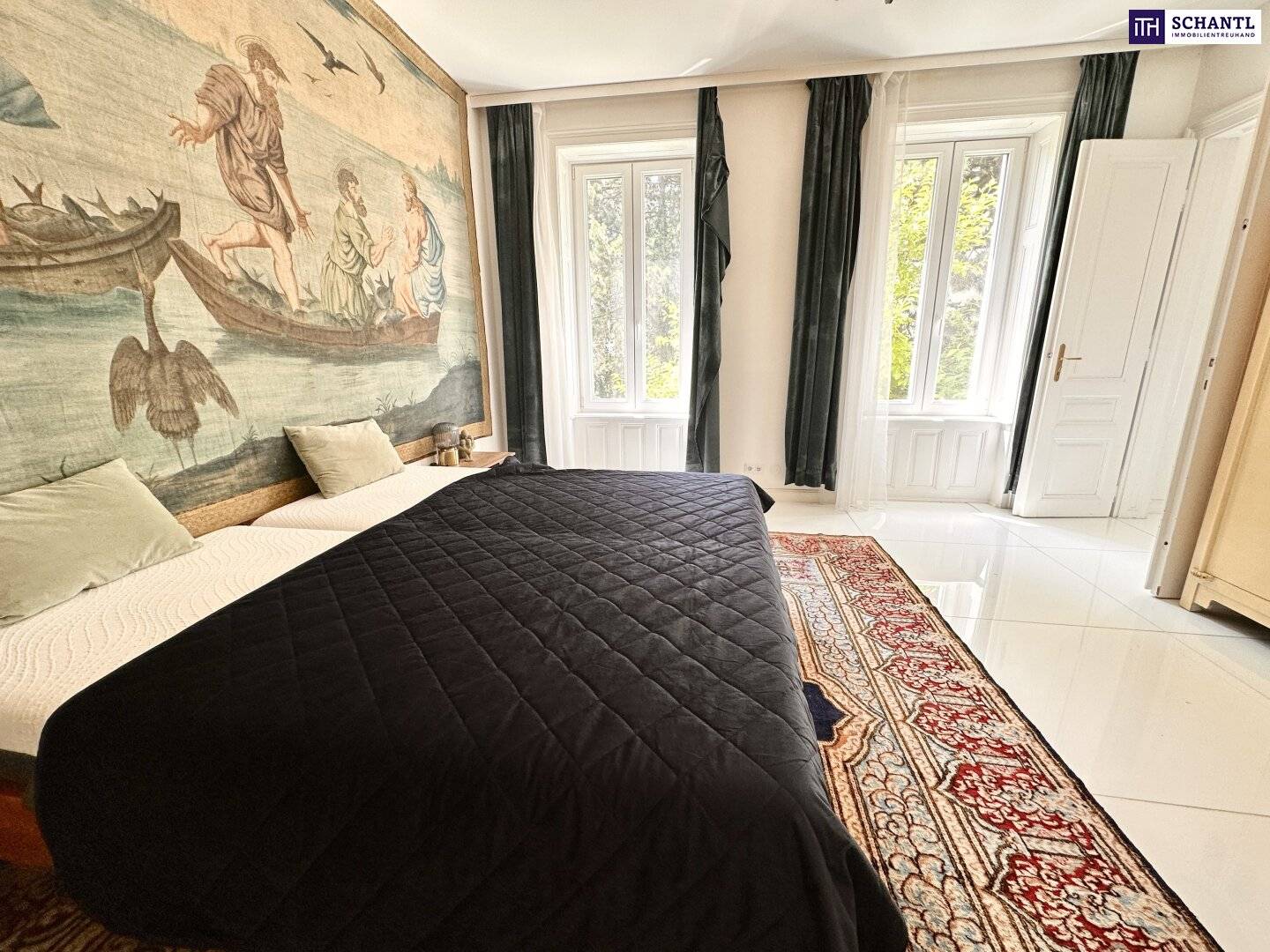 Apartment Bel Etage with Wintergarten and two entrances
