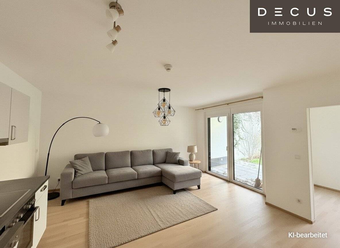 Ground floor apartment with garden and loggia in central location