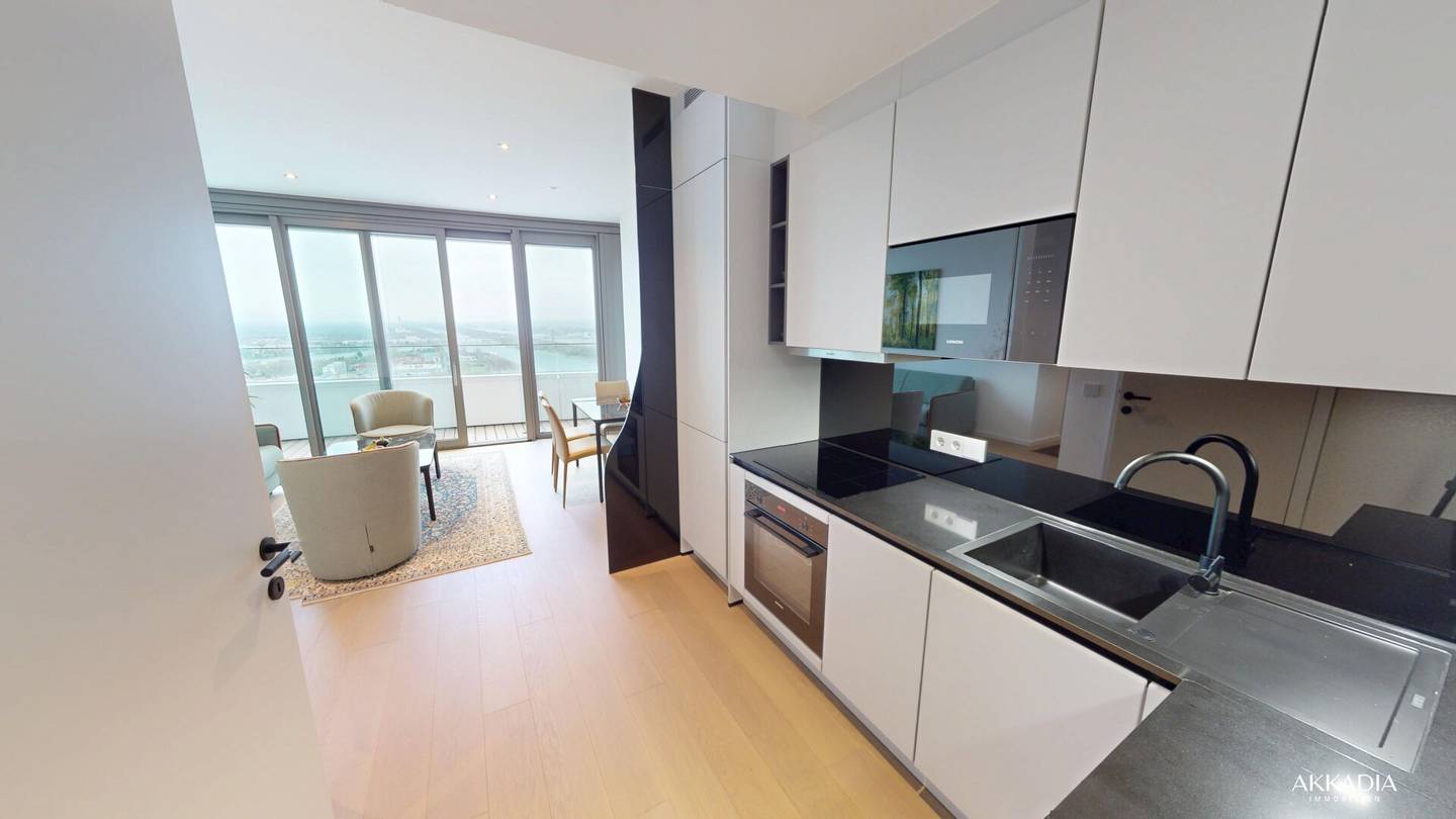 Wohnung mit Panoramablick über Wien und Balkon
