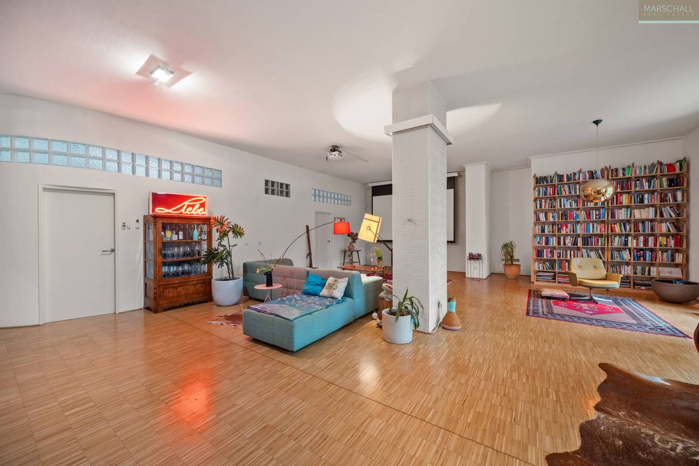 Wohnung mit Garten und Dachterrassenpool