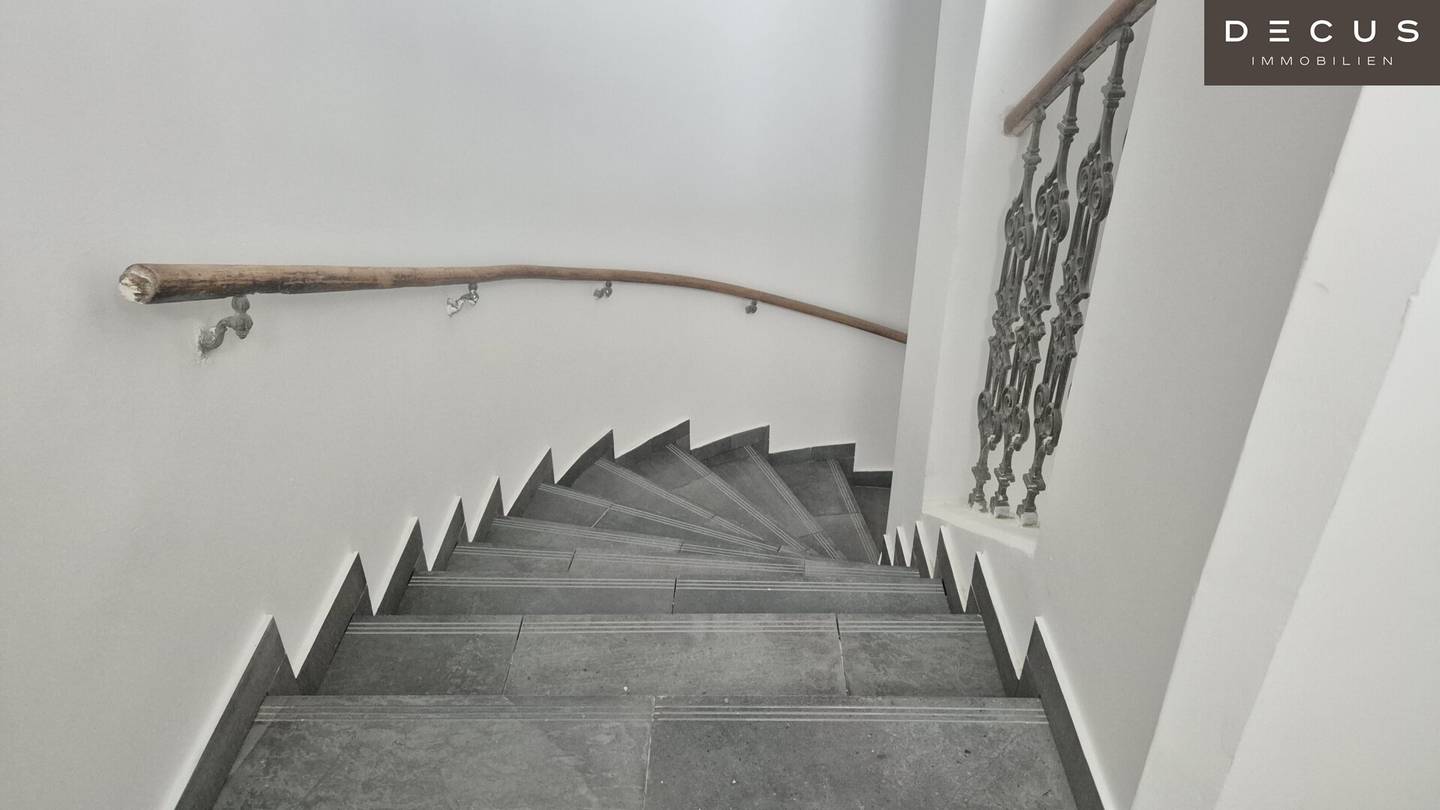 TOP SANIERTER ALTBAU | NAHE ZENTRUM | FREIFLÄCHEN |