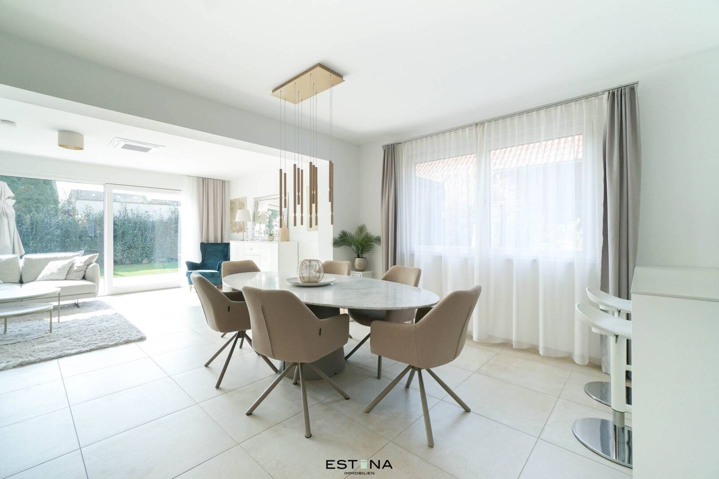Commission-free - 150m to the Alte Donau – Own land - 8 min walking distance to U2 - exclusive semi-detached house