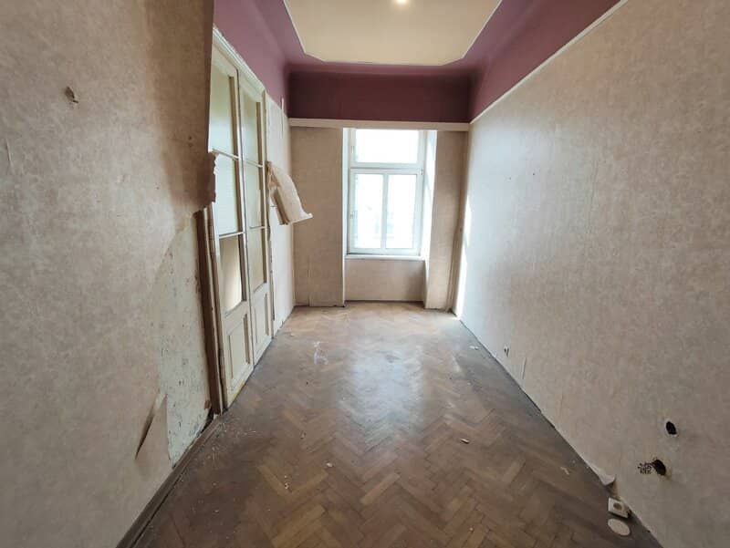 Altbauwohnung Hofseitig Südlage Großer Grundriss