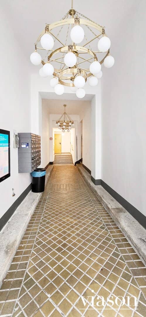 Eingangsbereich Altbau