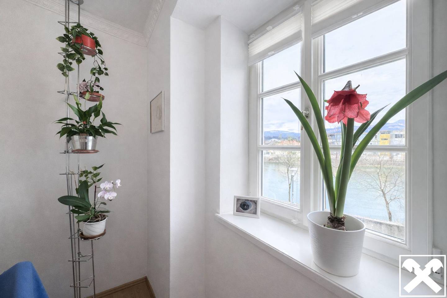 Anlegerwohnung on Salzachufer with mountain panorama