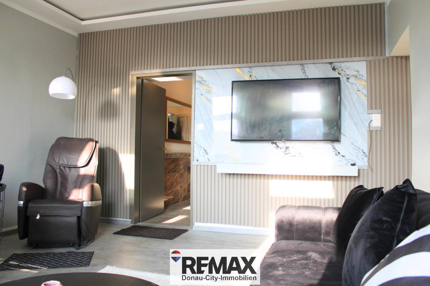 Apartment with spacious layout in the city center near the U6