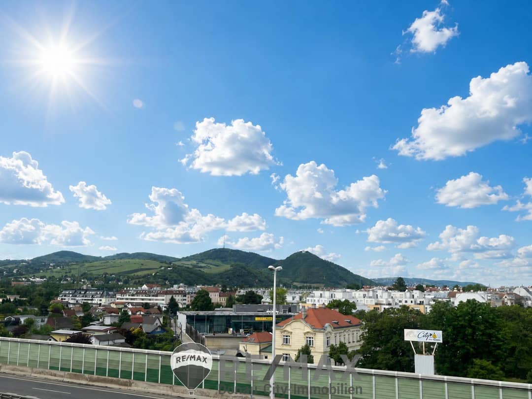 Wohnung mit Loggia und Blick zum Kahlenberg